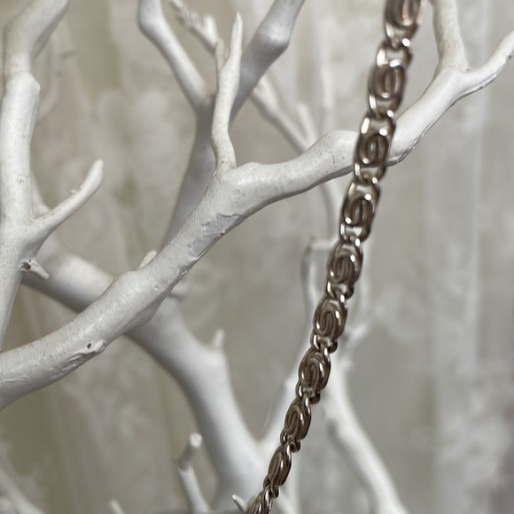 Spiral Link Sterling Silver Chain. Delicate Look but Beautiful Handcrafted Link - Picture 3 of 8